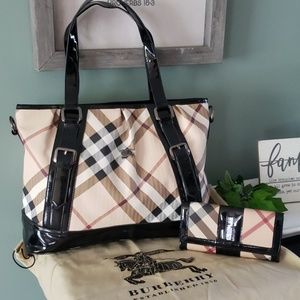 Authentic Large Vintage Burberry bag & wallet